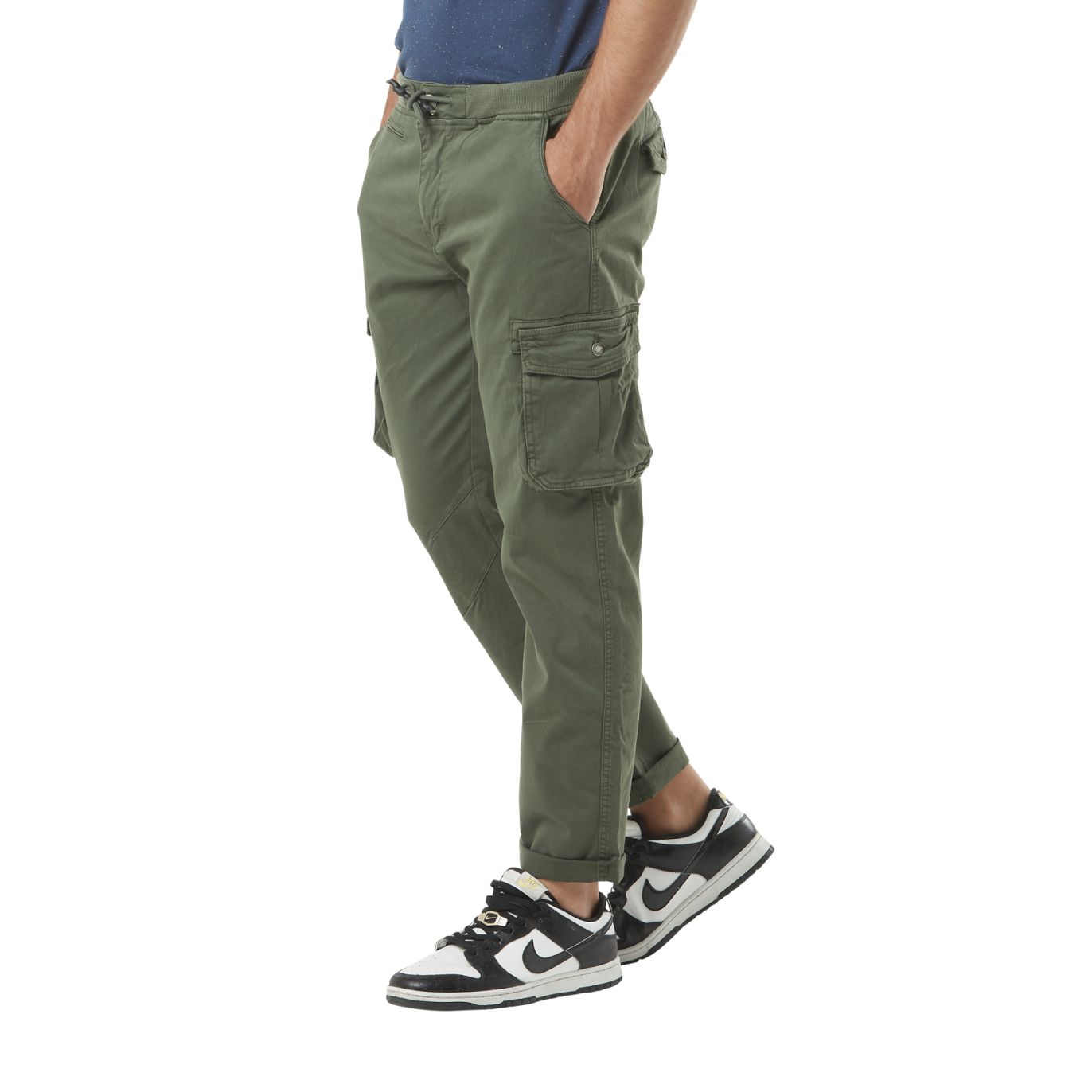Pantalon cargo homme vert kaki poches laterales avec écusson brodé