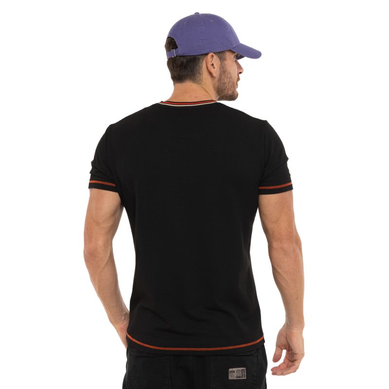 T-shirt homme col VRegular fit en Mesh