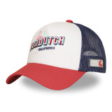 Casquette trucker filet et devant imprimé avec écusson rubber Surf